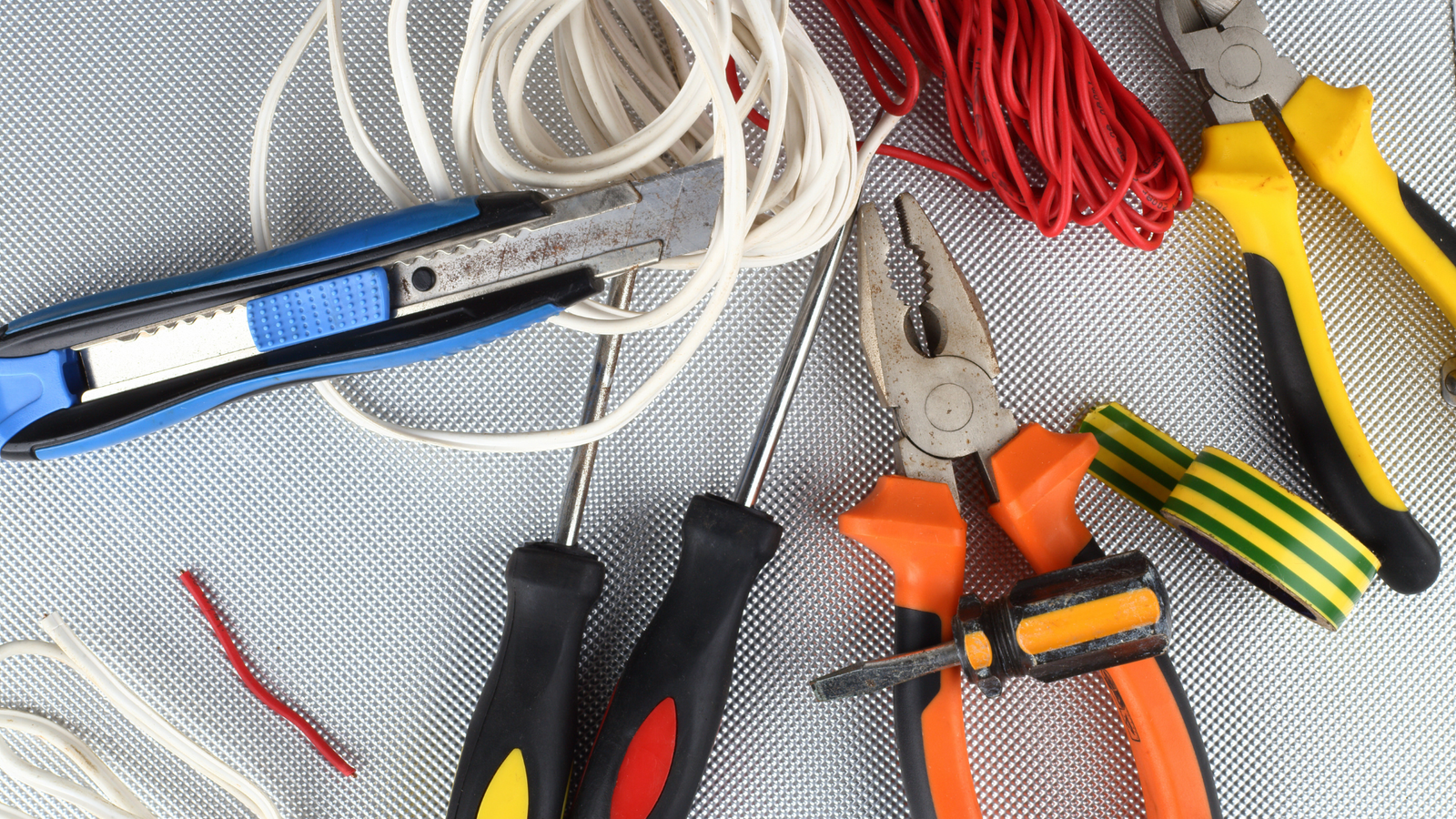 Navigating Safety Standards: A Comprehensive Guide for Electricians